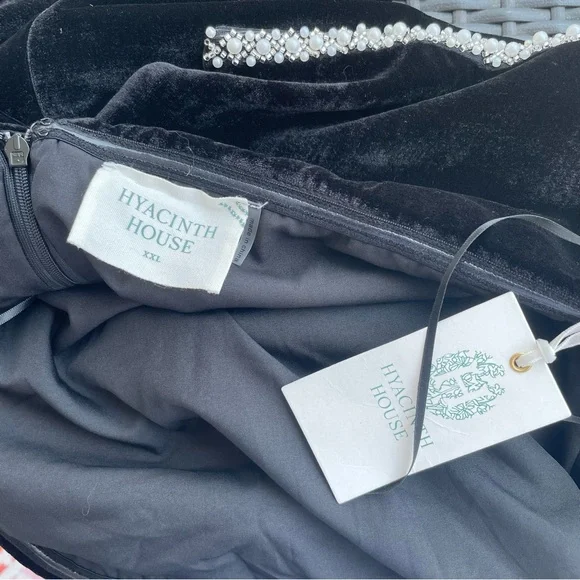 HYACINTH HOUSE Velvet & Pearl Trim Strapless Valerie Top in Black Size XXL (NWT) - Picture 7 of 9